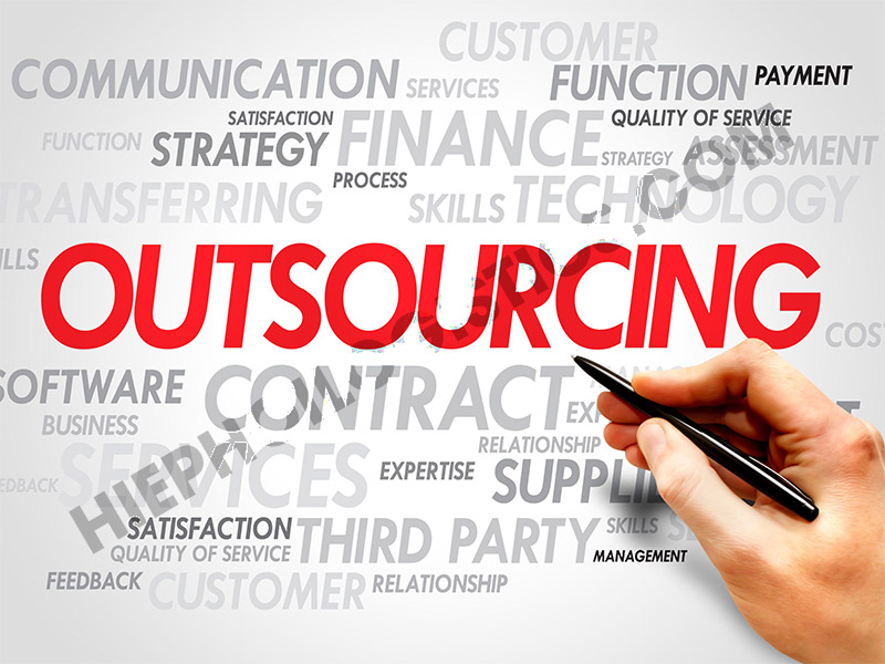 Khái niệm Outsourcing là gì ? Và cách mà nó hoạt động như thế nào?